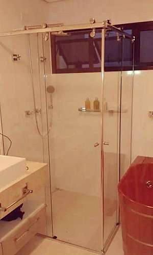 Box de vidro em Mogi das Cruzes Box de vidro em Mogi das Cruzes