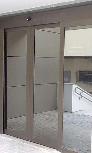 Porta de vidro automática com sensor Porta de vidro automática com sensor