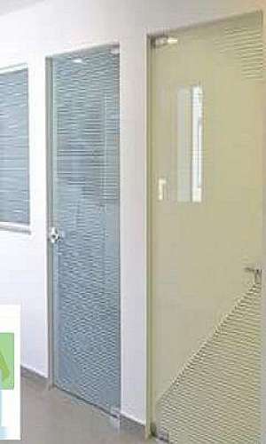 Porta de vidro temperado para loja Porta de vidro temperado para loja